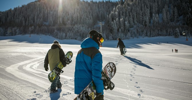  Shredding with Confidence: Chiropractic Care for Snowboarders image